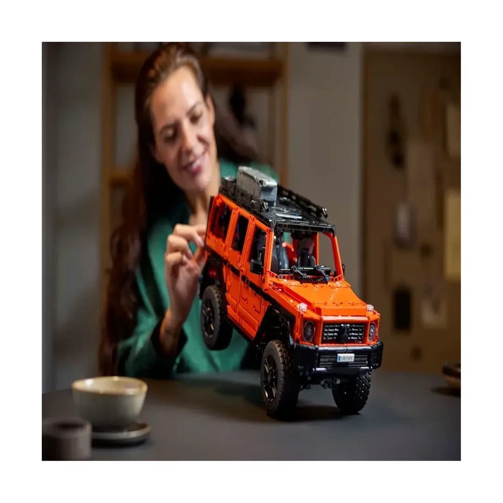 Конструктор Lego Mercedes G500 42177 - фото 9