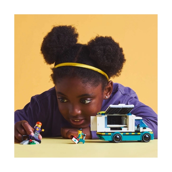 Конструктор Lego 60451 Город Машина скорой помощи - фото 8