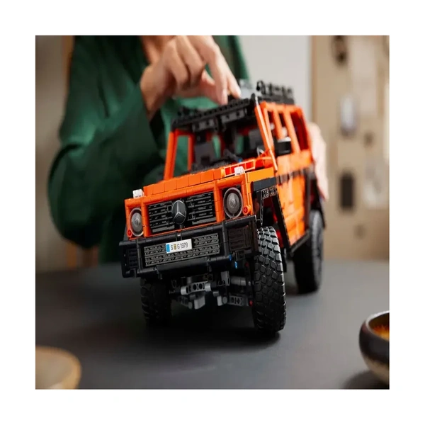 Конструктор Lego Mercedes G500 42177 - фото 6