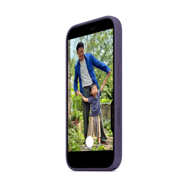 Чехол iPhone 17 Silicone Case with MagSafe - Purple Fog (MGF04ZM/A) - фото 5