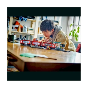 Конструктор Lego Город Трамвай и станция в центре города 60423 - фото 10