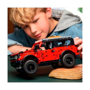 Конструктор Lego 42213 Техник Внедорожник Ford Bronco® - фото 5